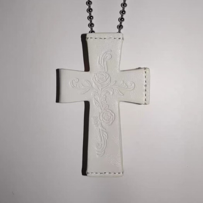 2025 New Leather Cross Card Holder Hanging Chain Y2K Subculture Shopping and Travel Essential Long Necklace Fashion