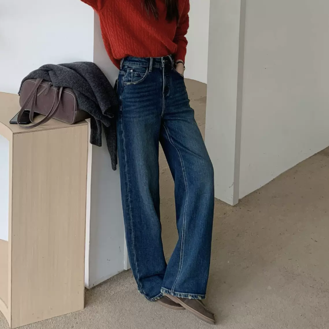 冬上新 欧货手工磨破做旧重工水洗窄版直筒裤复古深蓝牛仔裤女