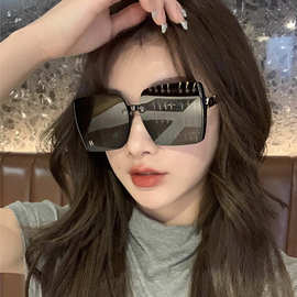 大牌时尚眼镜跨境大框方形网红潮流女士太阳镜墨镜女新款高级感男