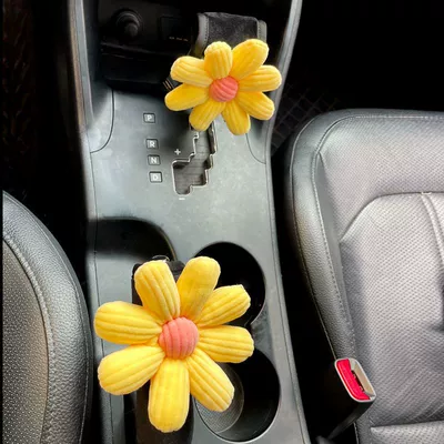 Little Dinosaur Car Gear Shift: Sürətlər qutusu və əl tormozu başlıqları - yellow-daisy-black-short-velvet-gear-shift-cover-handbrake-cover