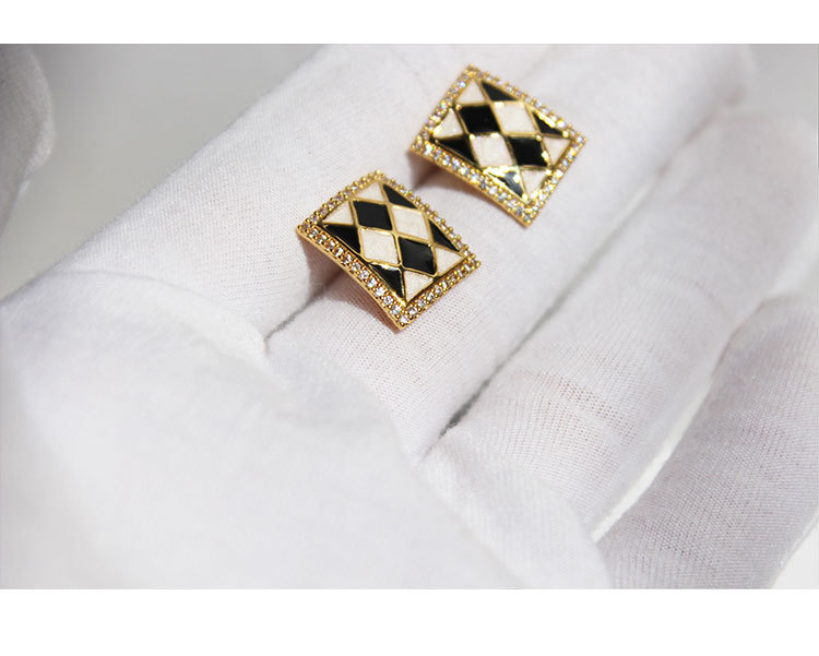 Retro Geometric Copper Inlay Zircon Ear Studs 1 Pair