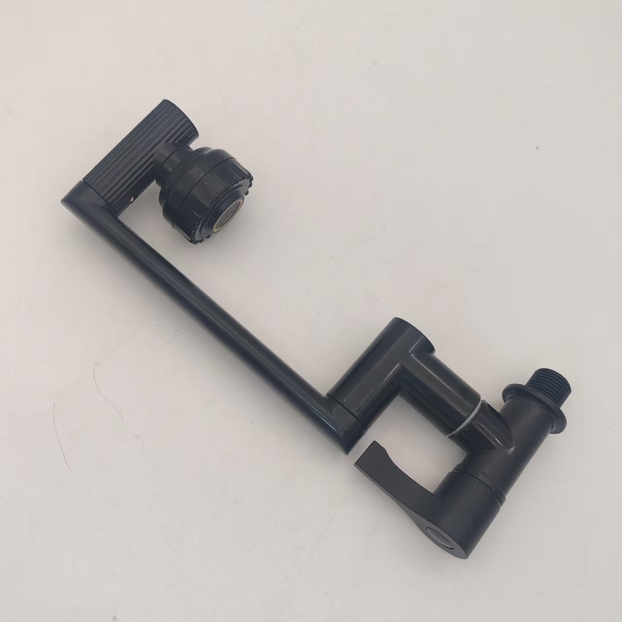 Grifos de pared de Grifos de plástico de enfriamiento único del sudeste asiático Grifos de cocina Grifos de tipo horizontal