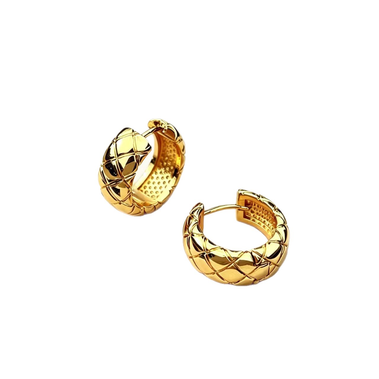 Aretes retrógrados de diamante transfronterizos nicho de diseño de aretes de alto nivel lujoso ligero aretes de aretes de metal buckle