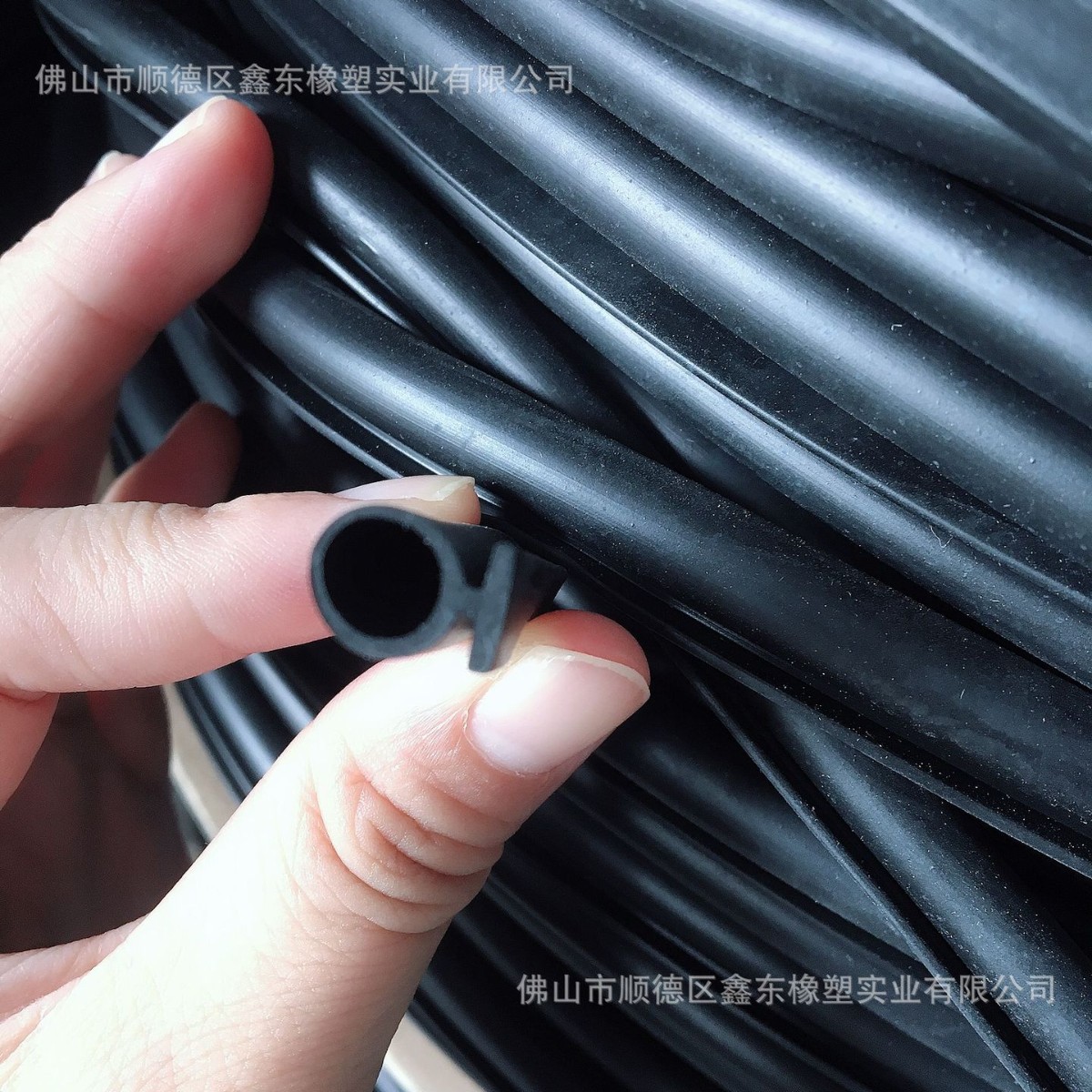 厂家门窗三元乙丙二复合发泡密封胶条 异形条 阻燃防火密封胶条