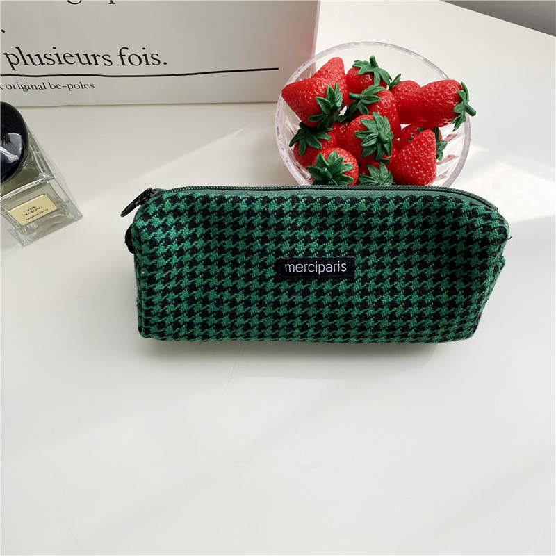 19171 Korean-style woolen checkered artistic pen case, ins Japanese-style storage and organization bag, canvas cosmetic bag, stationery bag undefined