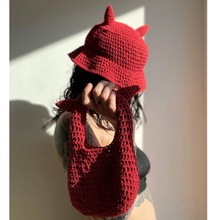 2024年亚马逊跨境新款纯手工针织女士牛角渔夫帽盆帽包包拍照批发