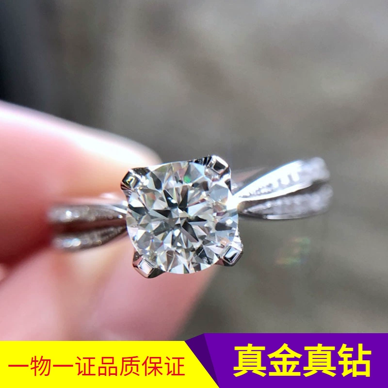 18-каратное золото GIA Diamond 1-каратное кольцо Женское четыре Caw Цветочное кольцо с бриллиантом Обручальное предложение Обручальное кольцо с бриллиантом