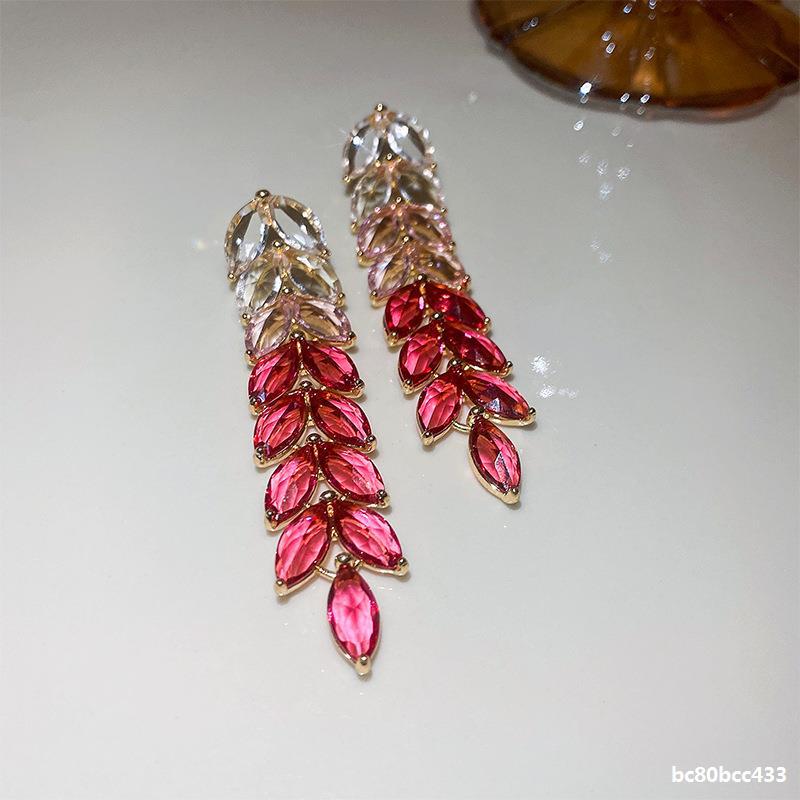 12g Weight Artificial Diamond, Crystal Inlay Material Earrings Classification 1 Pair Quantity Holiday, Daily Occasion Artificial Crystal Material Gold Plated Plating Heart Shape, Flower Pattern Women's Gender Plating, Inlay Design Sweet Style 1 Pair Sweet Heart Shape Flower Plating Inlay Artificial Crystal Artificial Diamond Crystal Gold Plated Earrings 17