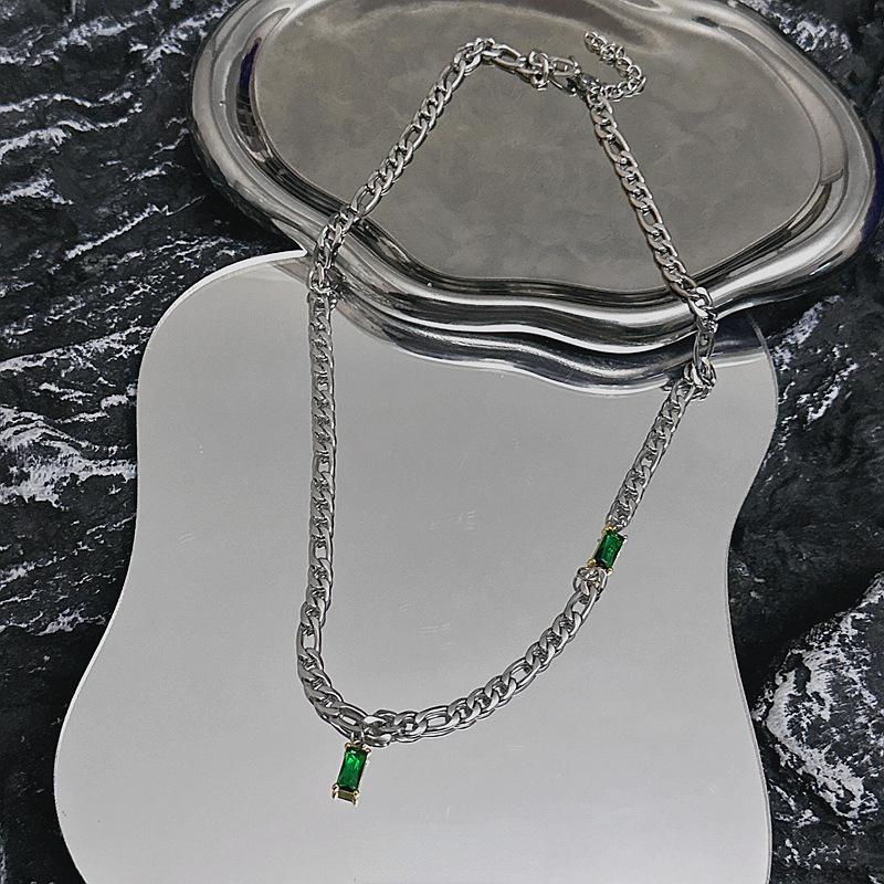 Exquisite Green Patchwork Cuban Chain Necklace For Men And Women_voghion.com