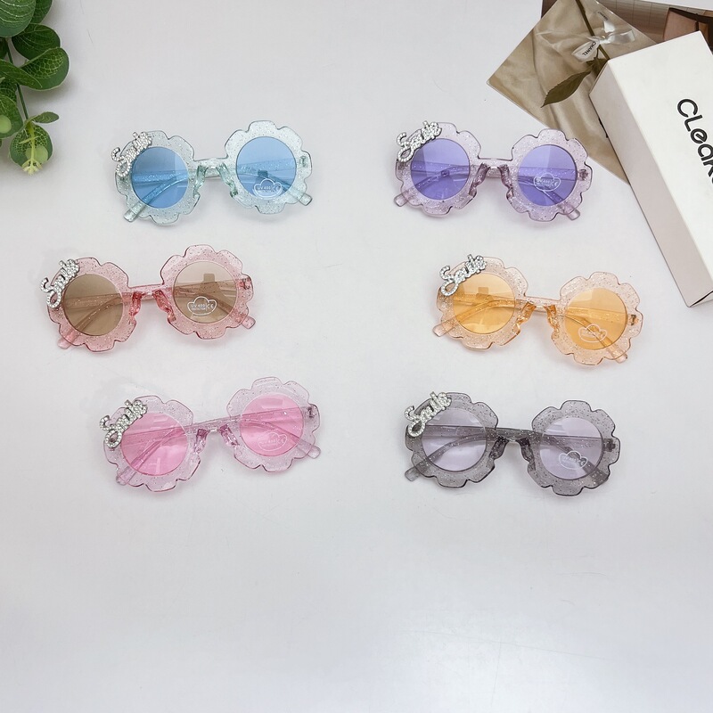 Simple Loose Powder Korean Sunflower Children's Sunglasses with Letters and Rhinestones, Fashionable Travel Versatile Casual Sunglasses
