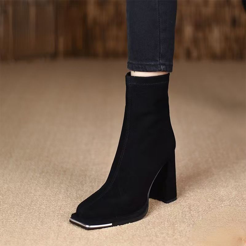 黑色方头漆皮2025秋冬季新款高跟鞋粗跟显瘦美式短筒瘦瘦靴短靴女