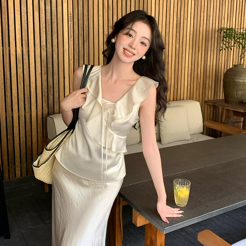 French Style Gentle Style Suit for Women 2025 Summer New Satin Sleeveless Vest Shirt and Skirt Two-Piece Set