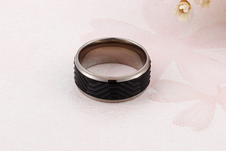 European And American Fashion Striped Ring Black Personality Trendy Titanium Single Index Finger Ring display picture 3