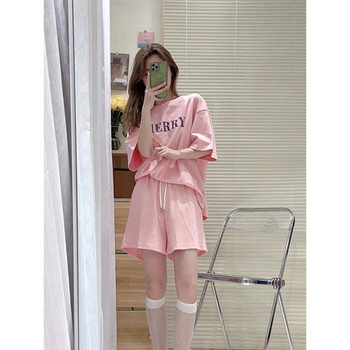 분홍색