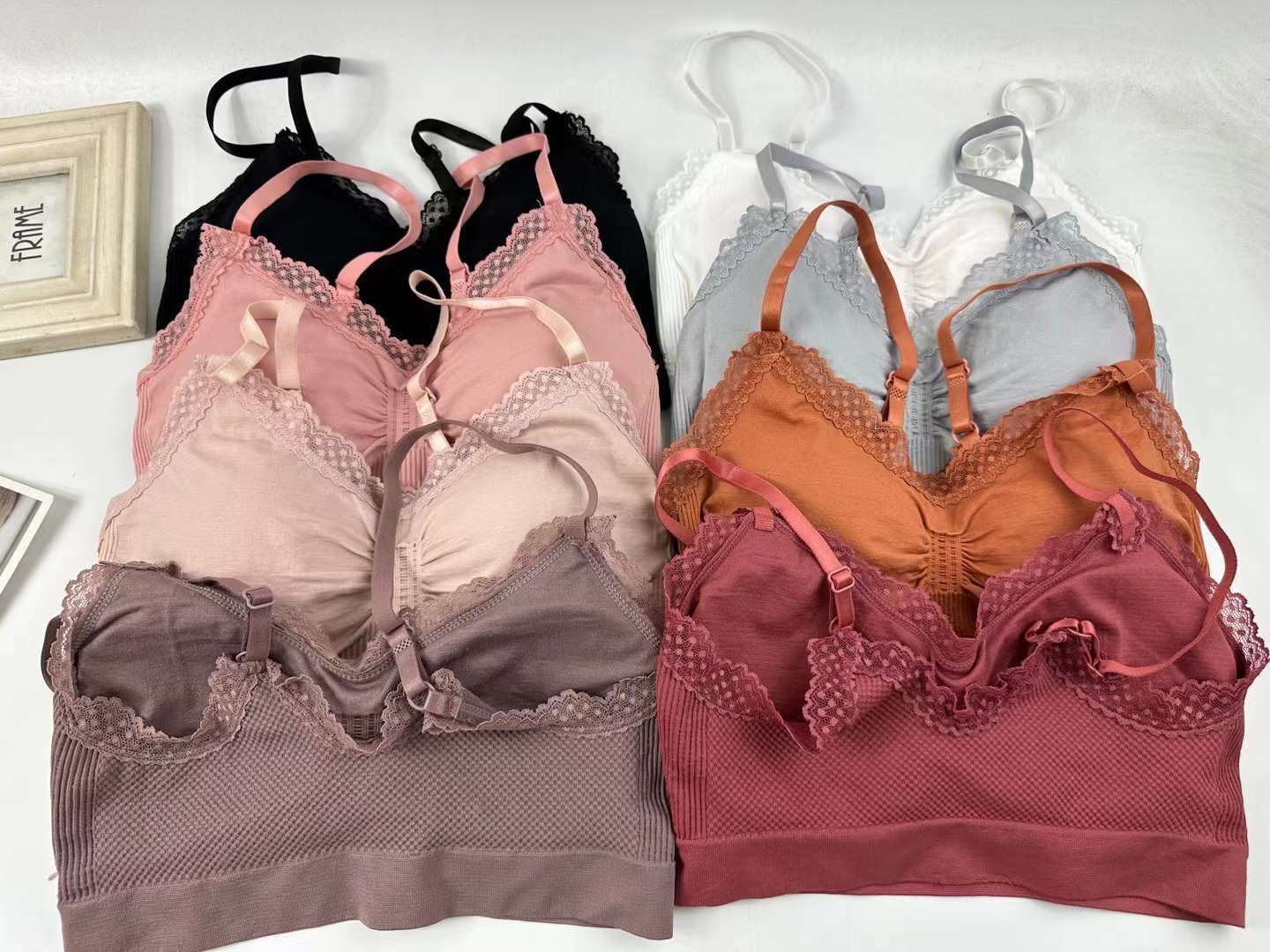 Nueva inconsútil alto elástico belleza de alta calidad las mujeres chaleco inalámbrico yoga sujetador ropa interior deportiva al por mayor