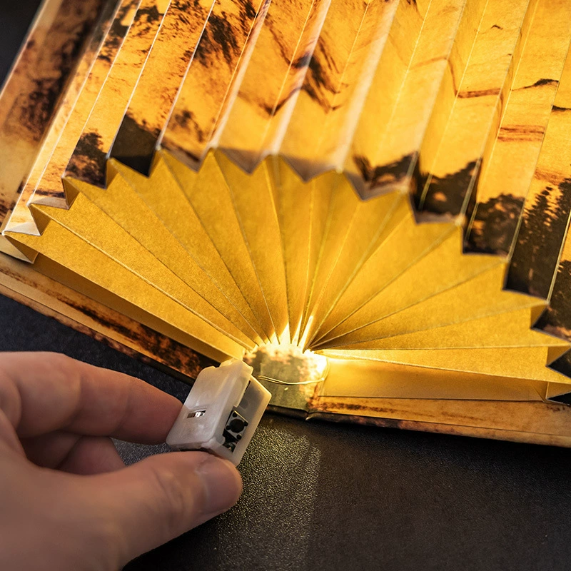 Складная светящаяся книга LED Guofeng, веерообразный бумажный ночник, портативная настольная лампа