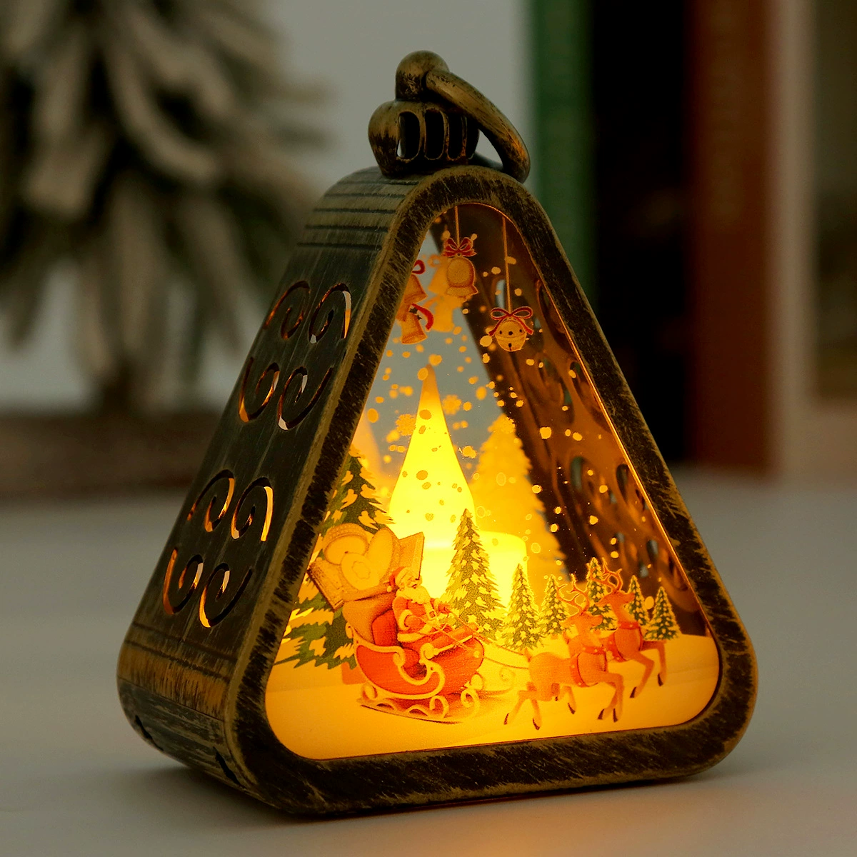 Christmas table night light, triangular decorative lamp, battery‑powered, 9.5×5.5×12.5 cm