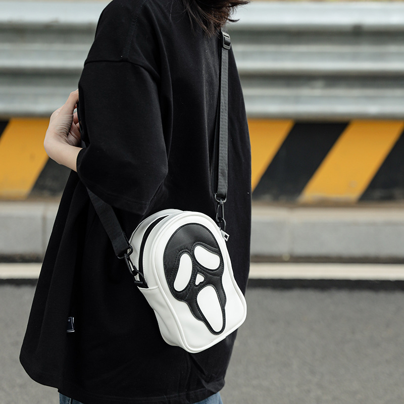 Messenger Bag Men's and women's Korean-style niche trendy Funny Ghost skull crossbody shoulder bag PU mobile phone messenger bag