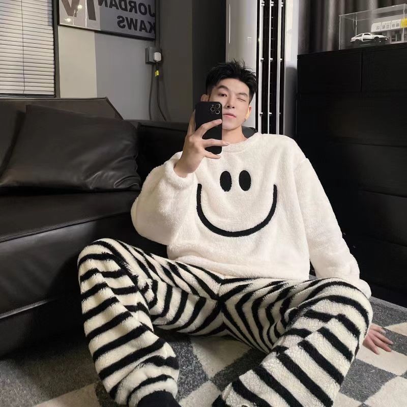 Pajamas for Men in Autum, Thickeneded Coral Velvet, Plus Size for Teenagers, Can Be Worn Outside in Winter, Home Clothes Set