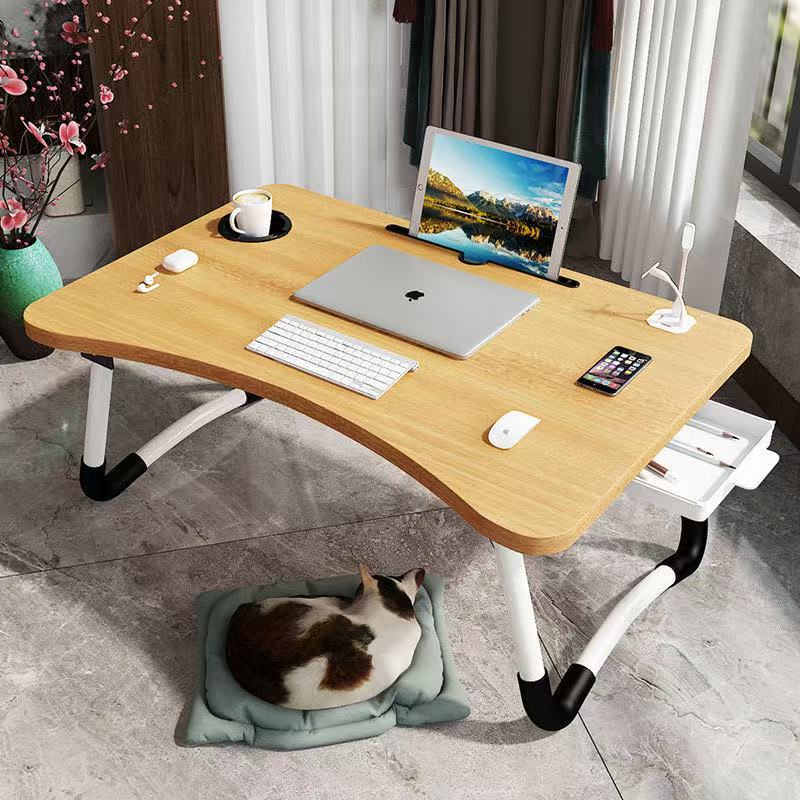 ベッドの上で折り畳み式のテーブルのメーカーの卸売りのベッドの上で机のコンピュータの机の怠け者の机の学生は作業の折り畳み式の机の板を書きます。|undefined