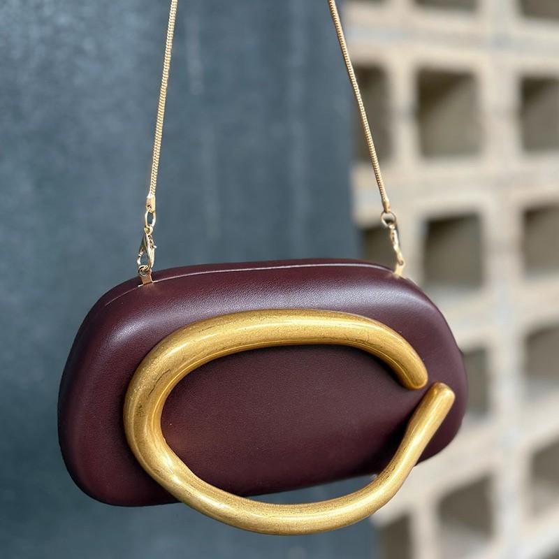 欧美潮流经典圆盒手抓晚宴包迷你小包复古金属提把链子单肩斜挎包