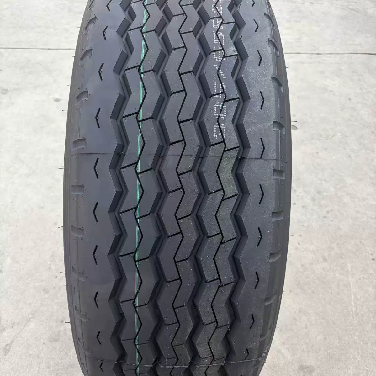 385/65R22.5 卡车货车轮胎 高品质全钢子午线 工厂现货供用