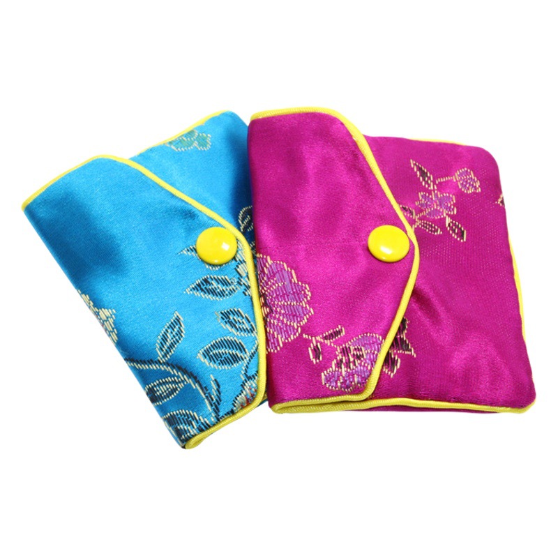 Wholesale brocade bag brocade bag jewelry bag small cloth bag embroidery brocade box text play jewelry bag lucky bag bracelet packaging