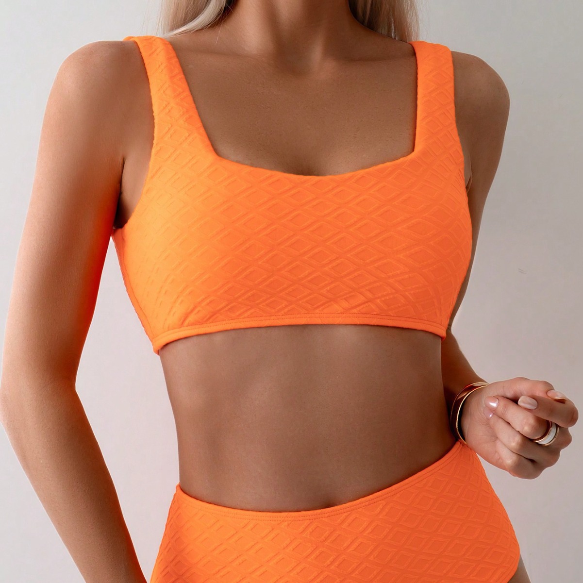 Solid color sexy fashionable swimwear