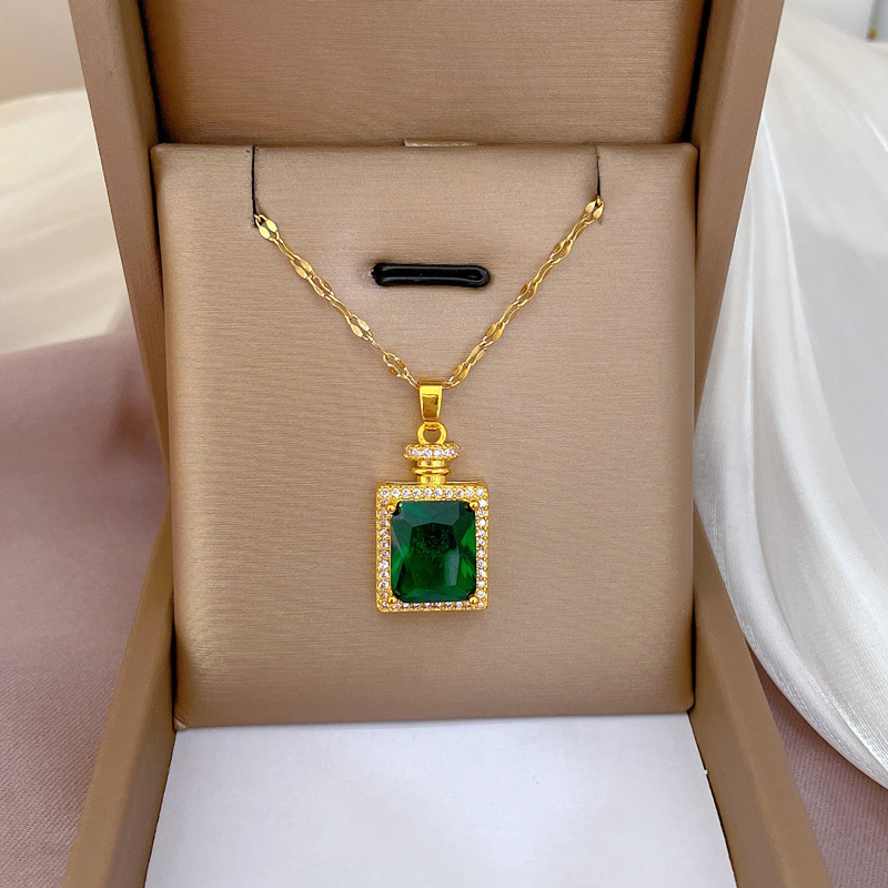 Titanium steel Microset real gold full diamond perfume bottle pendent necklacepicture1