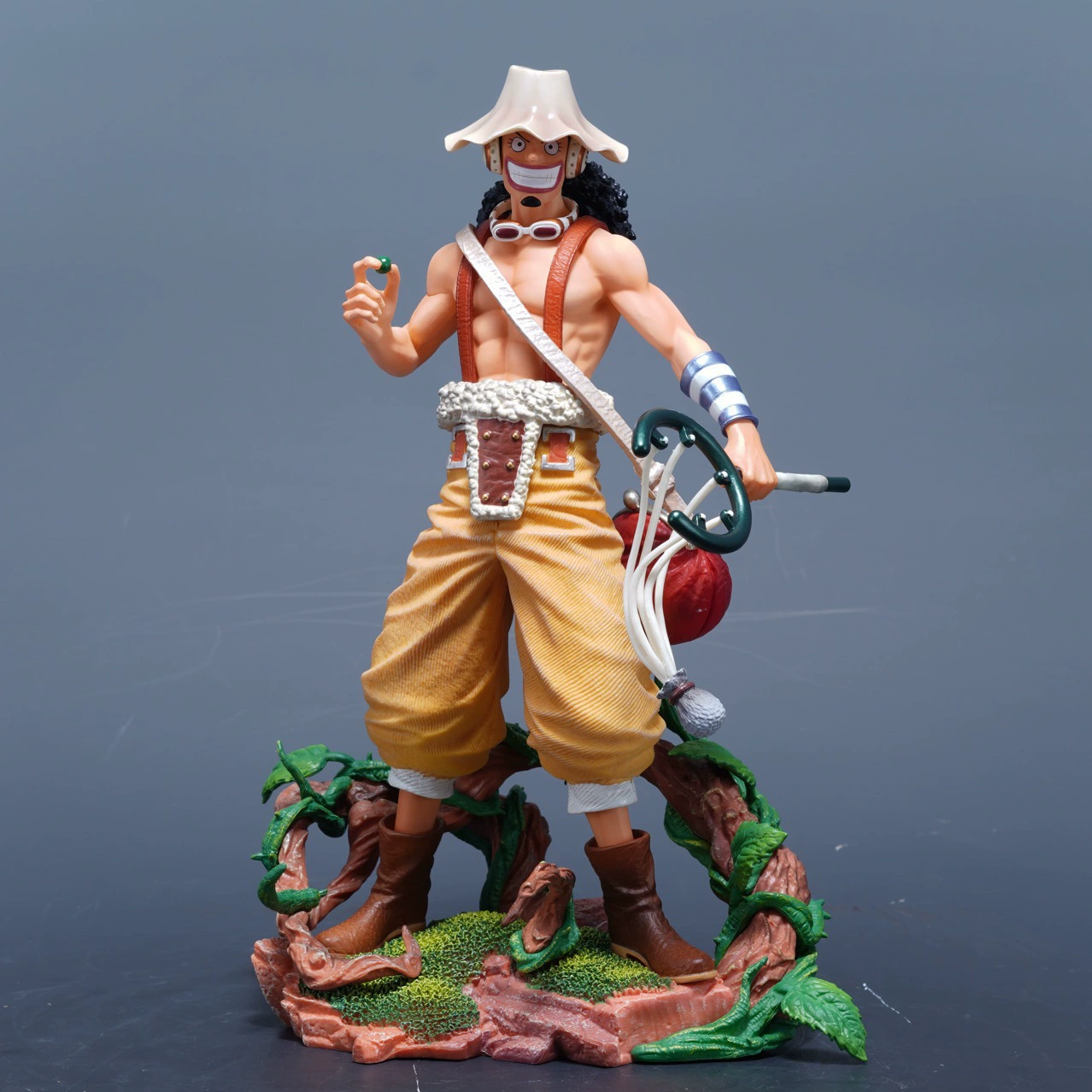 Фигура-орнамент One Piece LX Straw Hat Resonance King of Souls Usopp в коробке