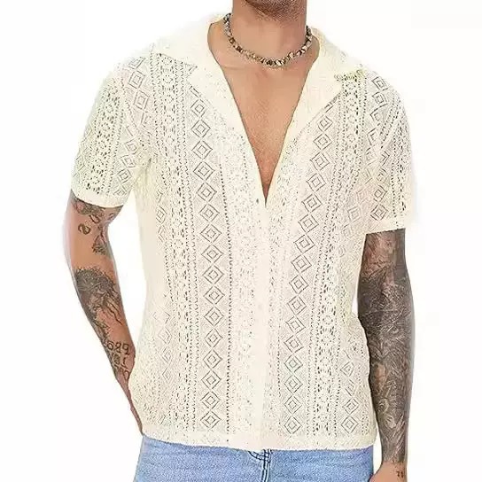 Spot moda europea y americana nueva camisa de manga corta de encaje para hombres botón transparente vacaciones casual top hueco