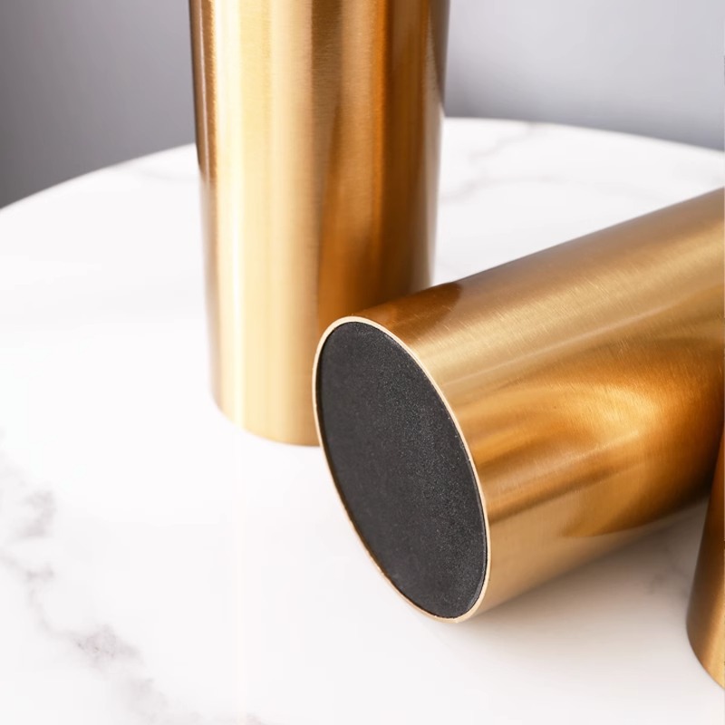 Candelaria europea metal galvanizado boda cena de velas geométricas seis piezas conjunto de adornos de cera adornos al por mayor mesa de comedor