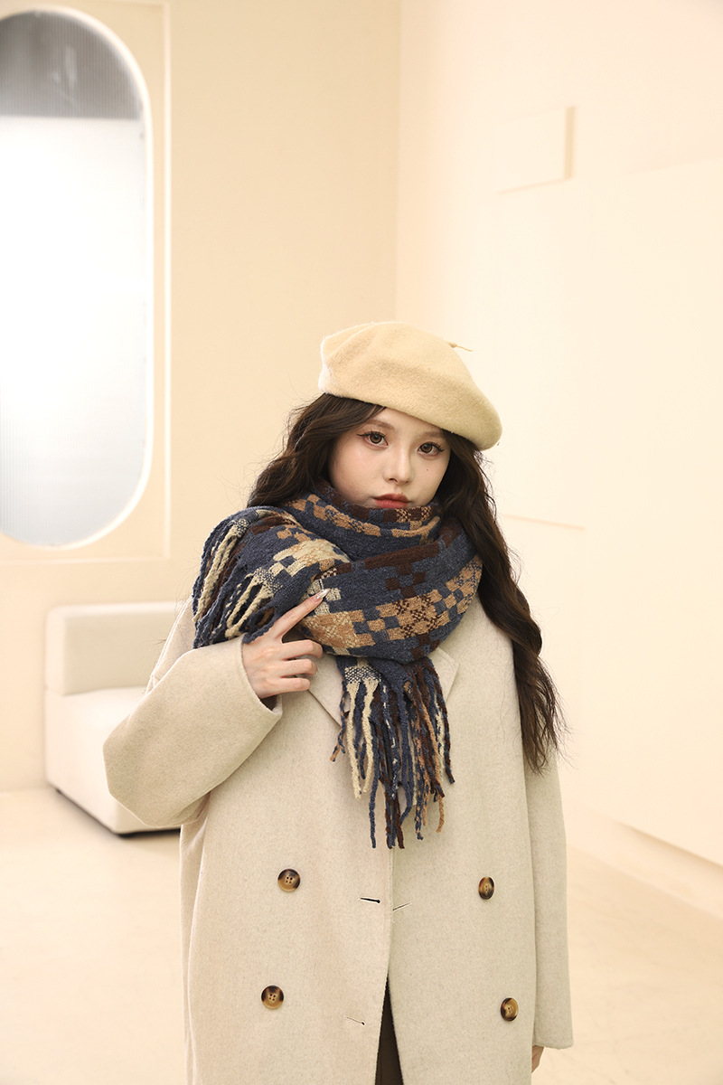 2024 new autumn and winter atmosphere plaid fringe warm for couples, thick long scarf gift_voghion.com