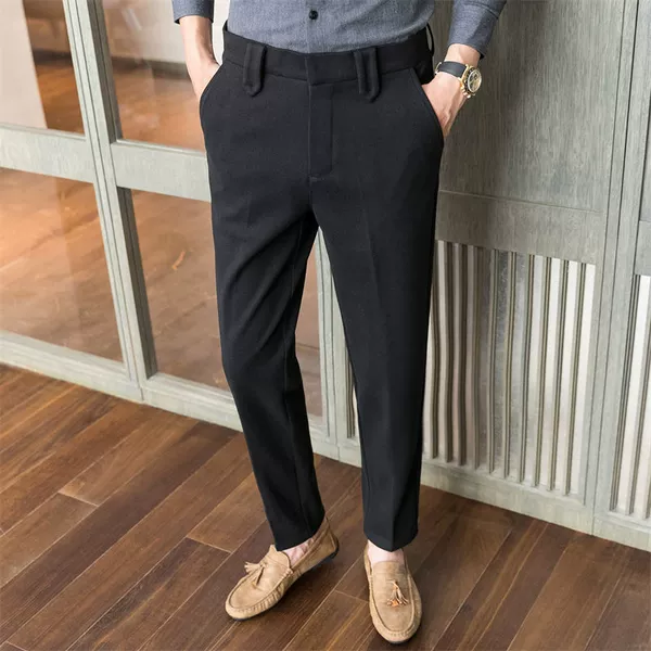 939 black (nine -point pants)