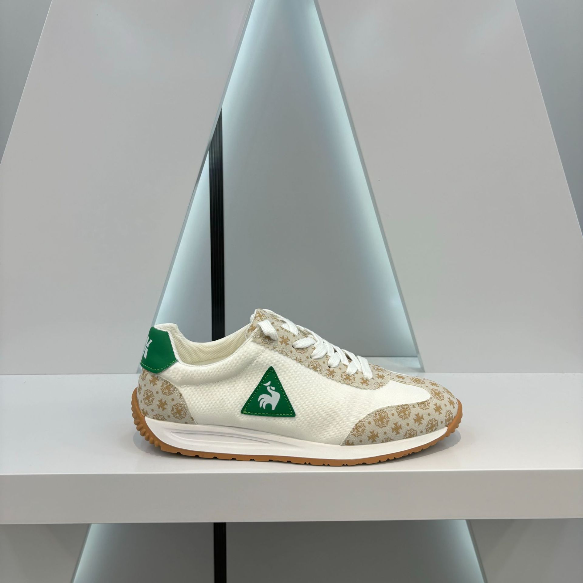 Sneakers uomo bianche scarpe casual comode da passeggio_voghion.com