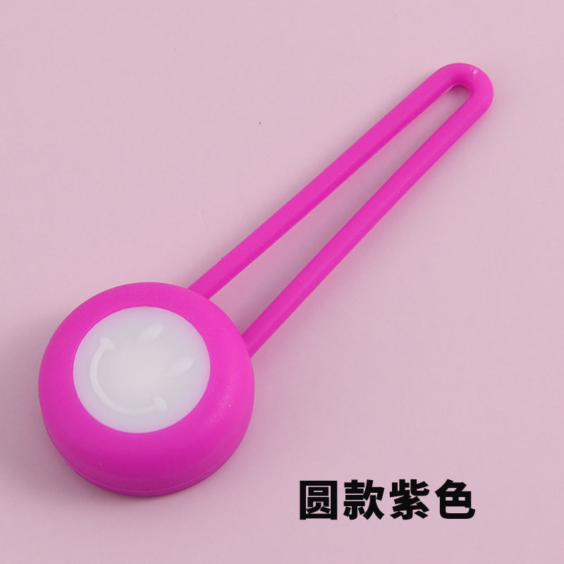 Luz LED para mascotas, colgante de silicona para perros, luz para pasear perros por la noche, luz antipérdida para viajes nocturnos, etiqueta para perros, luz fluorescente para exteriores