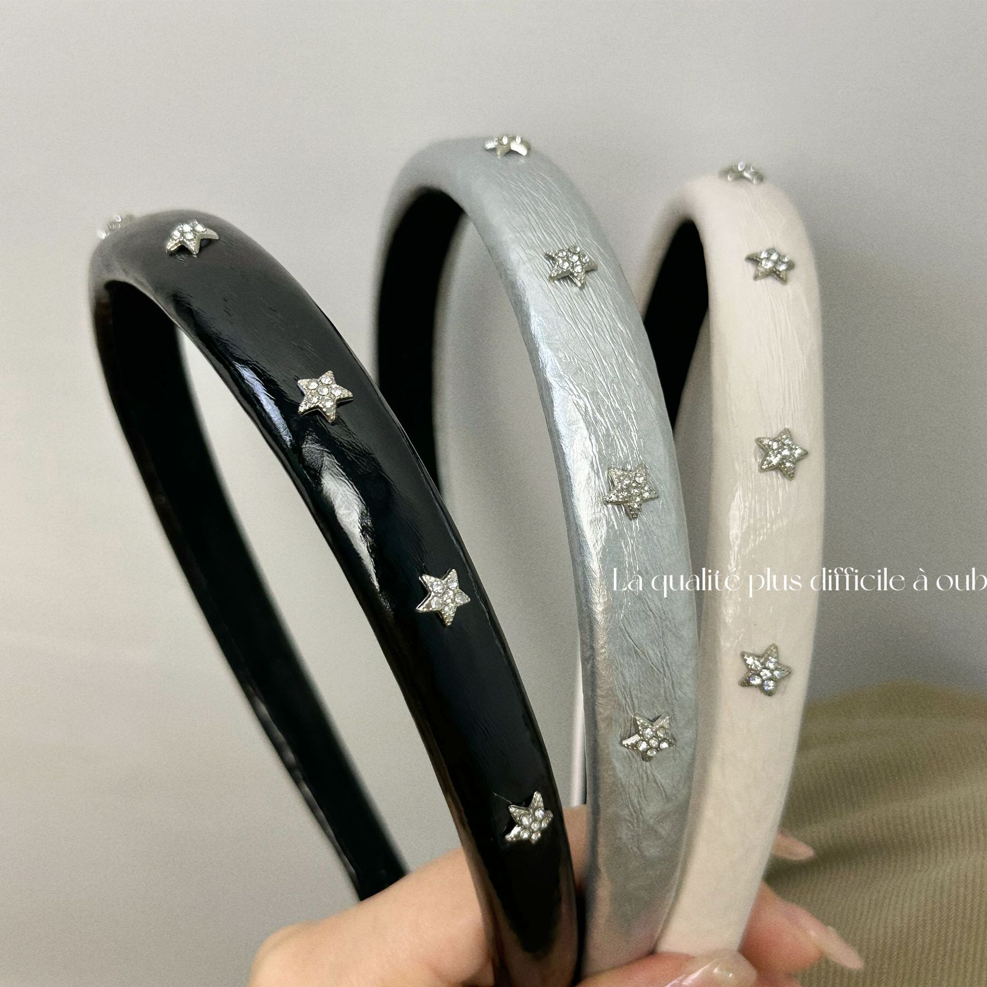 Bandeau de personnalité en forme de niche en cuir, bandeau polyvalent à bord étroit, haut en forme de tête de mort, accessoires pour cheveux, tempérament cool et doux_voghion.com