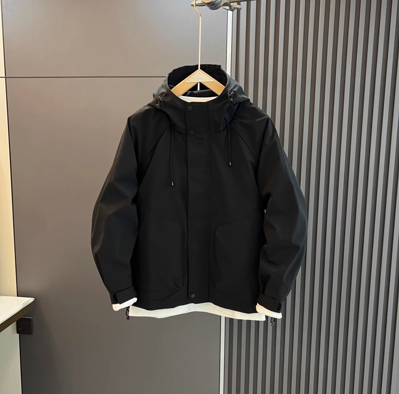 Spring and Autumn jacket, men's windproof top, solid color hooded fashion, new casual loose workwear trend_voghion.com