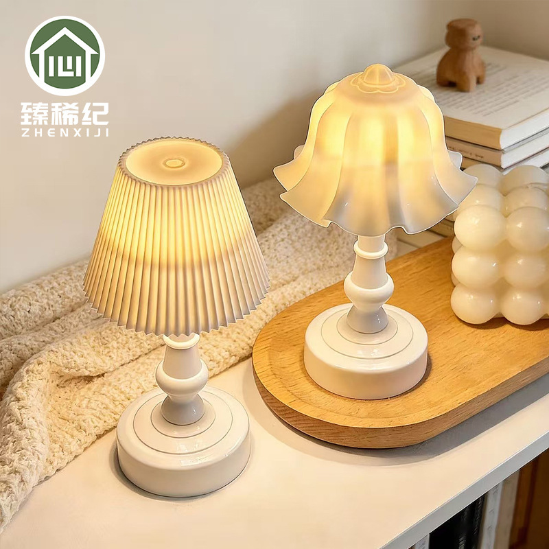 DIY Creative Night Light, Cross-Border Lily of the Valley Creative Decorative Atmosphere Lamp, Desktop Bedside Ornament, Cute Small Table Lamp
