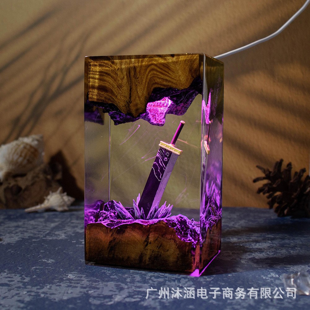 Magic Series Sword of Destrucción Resina de alta transparencia Luz de arte epoxi Animación Regalos navideños Adornos de escritorio creativos