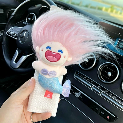 car ornaments car decoration women, Sürətlər qutusu və əl tormozu başlıqları - genuine-pink-hair-mermaid-white-linen-shoulder-pad-single