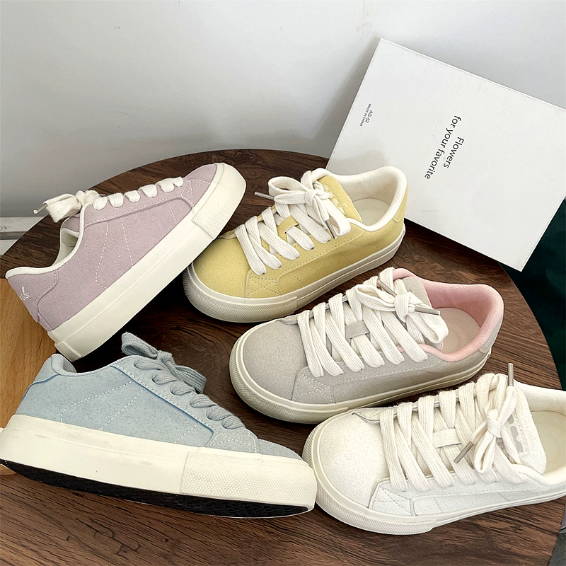 Маленькие белые туфли для женщин 2024 новые осенние кремовые ретро японские студенты