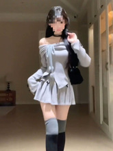 С����һ�����nϵ������������Õr��¶�����°��޶�ȹ�ɼ���Ů
