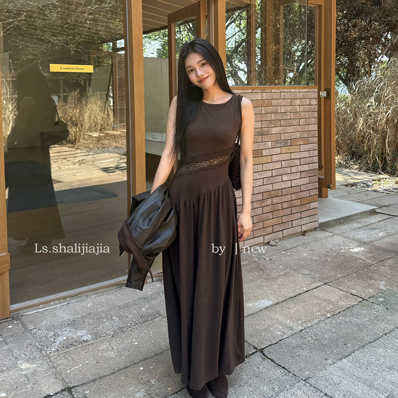 LS Elegant and minimalist lace patchwork vest dress, Guangzhou Thirteen Rows, 2026 early autumn new collection, style 23739