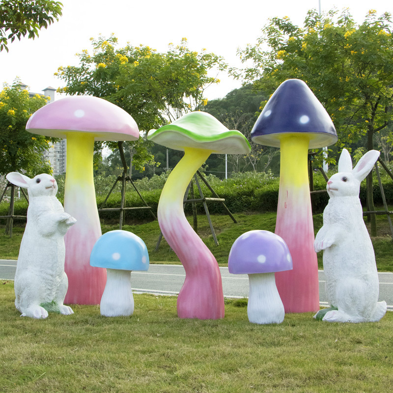 Parque Bosque Simulación Mushroom Escultura Decoración de jardín Patio Decoración de conejo Césped FRP Animales Escenografía