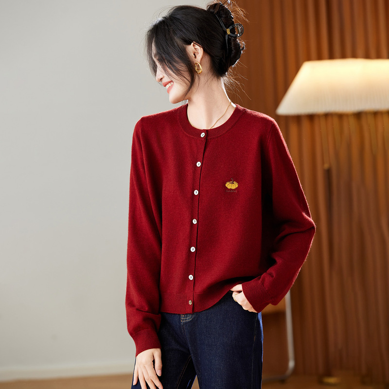 Cotton Cocoon Pumpkin Embroidery Design Knit Cardigan for Women 2026 Spring and Autumn New Style Lazy Style Round Neck Age-Reducing Jacket Cotton Cocoon Pumpkin Embroidery Design Knit Cardigan for Women 2026 Spring and Autumn New Style Lazy Style Round Neck Age-Reducing Jacket