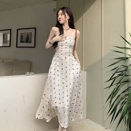 夏季海边度假风小个子连衣裙女收腰显瘦长裙抹胸裙设计感小众裙子