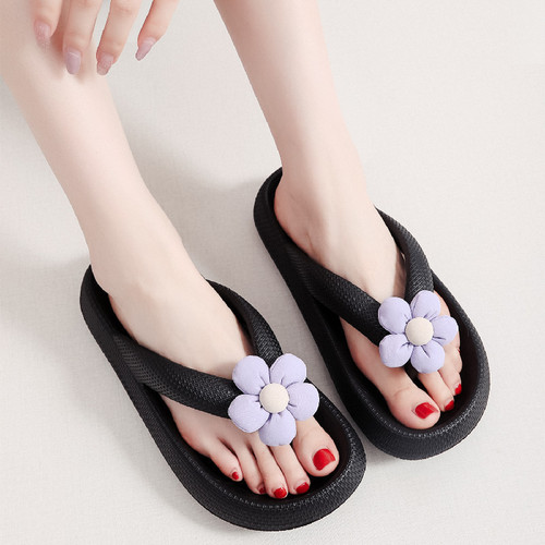 Factory wholesale poop slippers, home indoor thick bottom, men and women's bathroom, soft bath, home people's word sandals