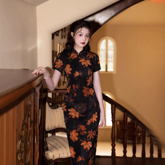 Spring and summer new old Shanghai cheongsam short sleeve young improved retro temperament catwalk cheongsam dress long