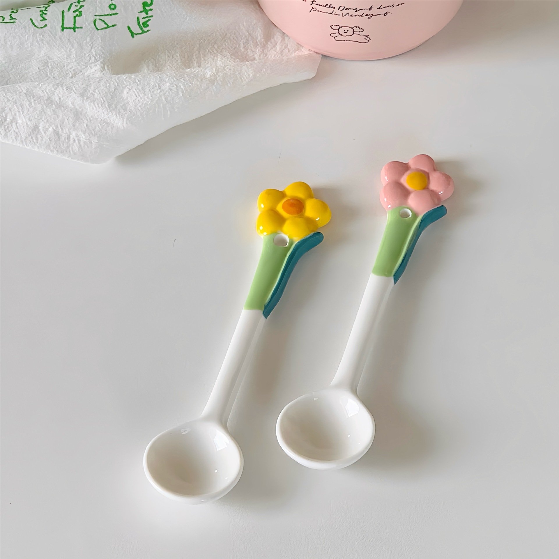 Cute Ceramic Coffee Scoop With Long Handle For Dessert And Stirring_voghion.com